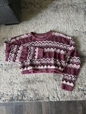 Aeropostale Mauve and Cream Patterned Knit Sweater